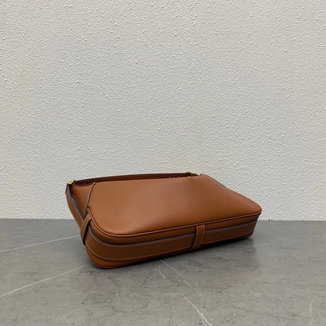 AIR-197443DPJ.04LU 197443DPJ-04LU cowhide ROMY item : BT-B225E0628W